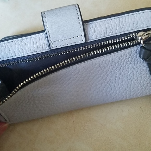 Coach wristlet - Picture 6 of 6